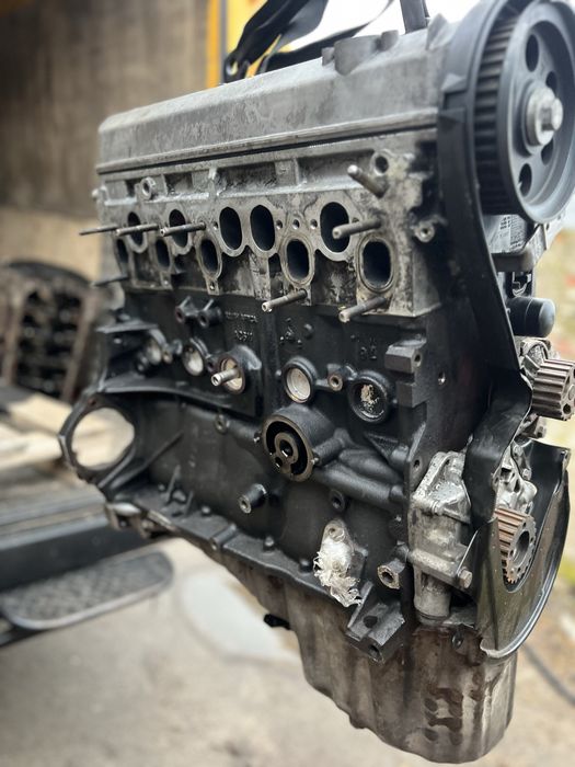 Двигун BJK 80 кВт Volkswagen Crafter 2006- 2011р