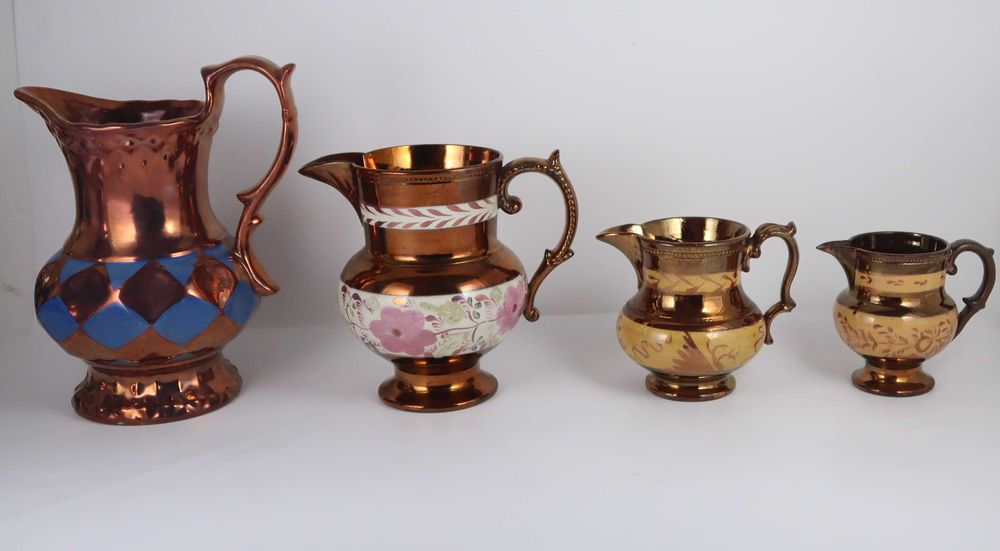 4 Jarros antigos em porcelana Lustrina