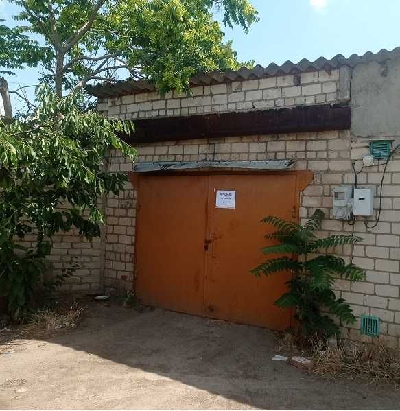 Продам гараж у Вознесенську  а.к."Лїдер" біля поліції.