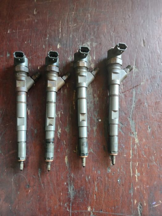 Форсунка вприску палива Кіа Соренто 2,5crdi D4CB