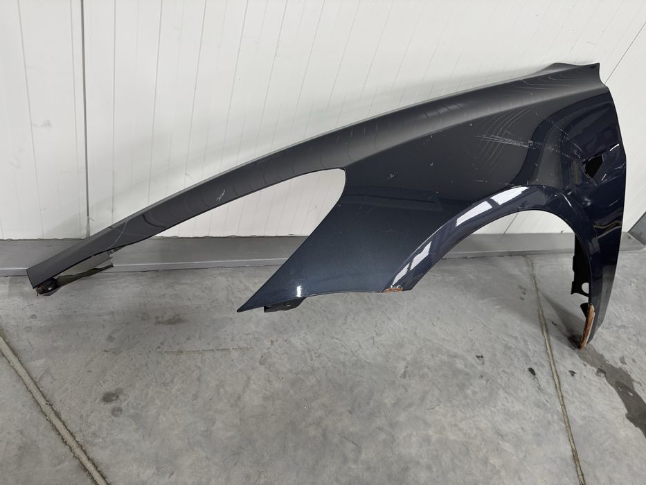 Tesla Model 3 крило переднє ліве