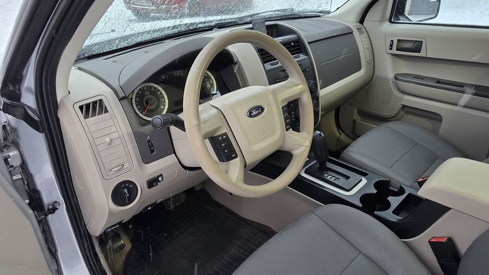 Продам Ford Escape 2010