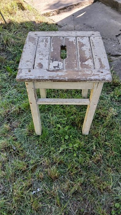 Taboret PRL drewniany duzy