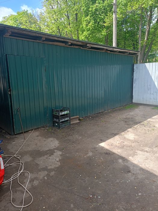 Будинок у затишному місці