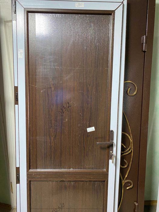 Двері металопластикові