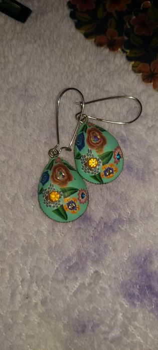 Bijuteria- brincos, ganchos, pulseira de aço