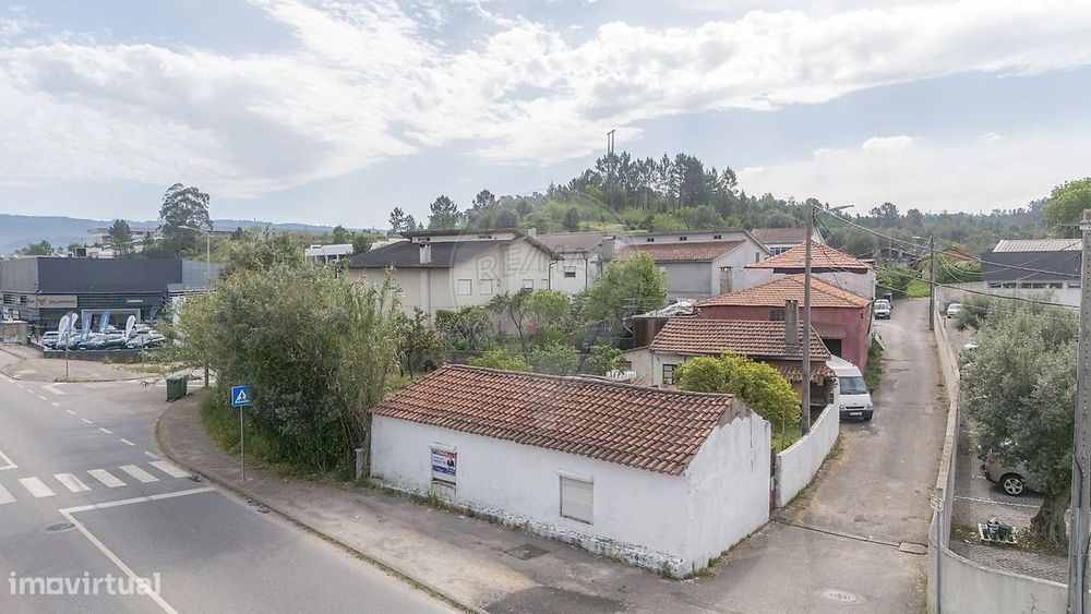 Moradia T4 para venda