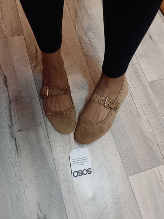 (40) ASOS/ Beżowe, bogato zdobione baleriny z zapięcie NOWE