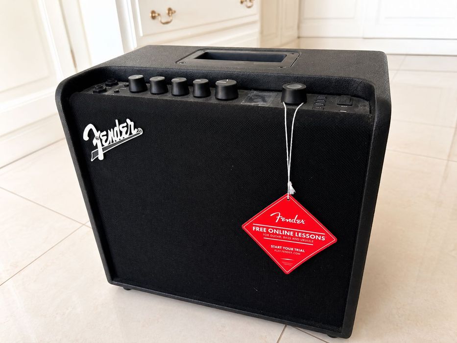 Fender Mustang LT25