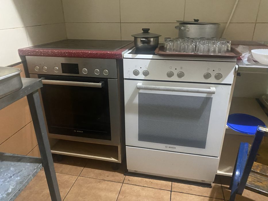 Продам для кафе мебель, холодильники и печки