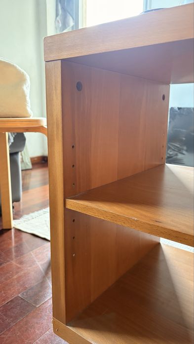 Mesa de Apoio / Mesa de Cabeceira de Madeira com Rodinhas – Excelente Estado
