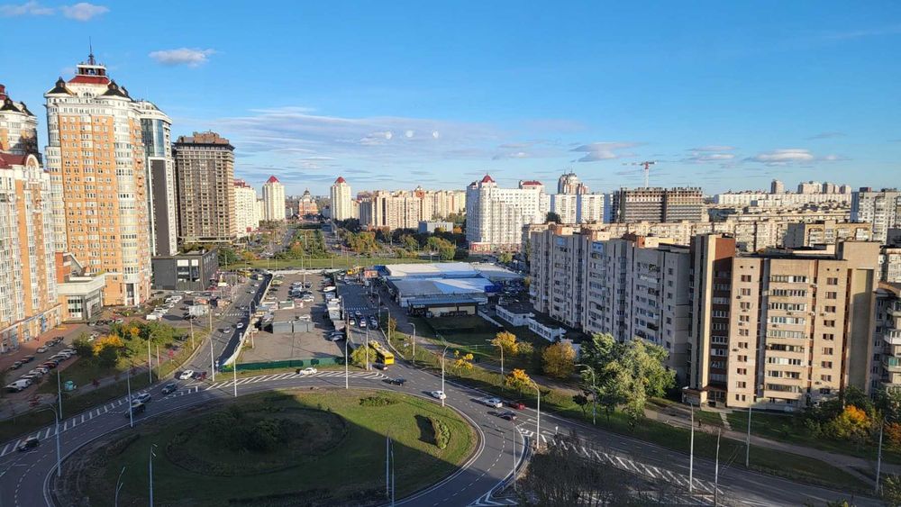 Тимошенко 13А, Левка Лукьяненко 13А