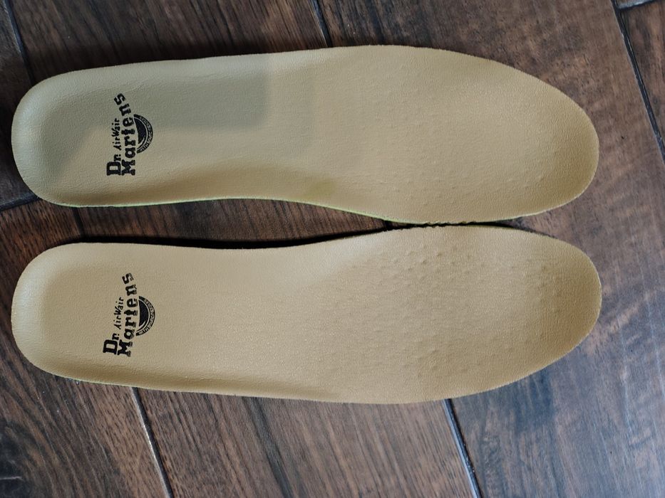 Продам взуття Martens