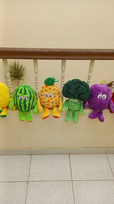 Bonecos peluche legumes