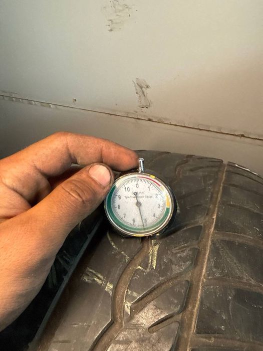 Dunlop sp sport 01 235/50/18 лето пара