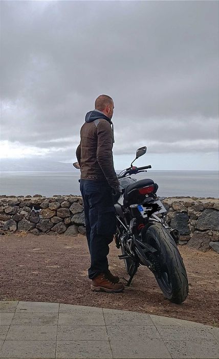 Casaco mota estilo urbano