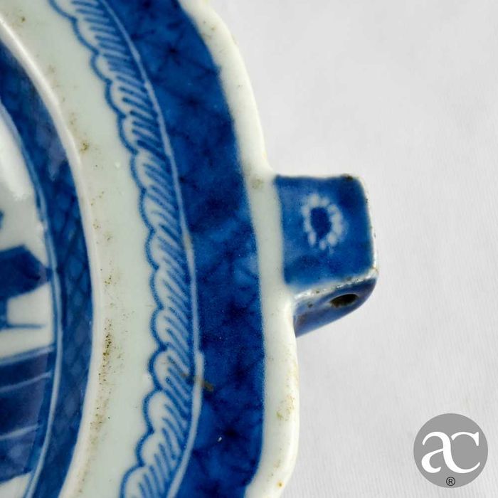 Prato "rechaud" porcelana chinesa, séc. XVIII Período Qianlong, Cantão