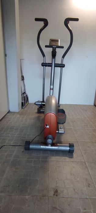 Bicicleta Elíptica Domyos VE 570 — 100% Funcional (Charneca de Caparica)