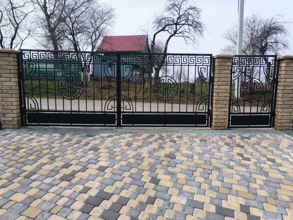 Продам браму і хвіртку  - 22 000 грн
Брама 400х160 (195х160, 195х160)