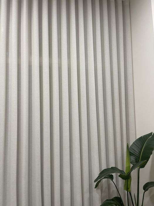 Vendo cortinados novos com calha