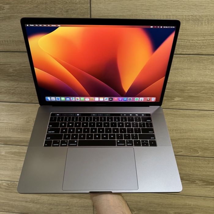 MacBook Pro 15 2019 Core i9/ 16Gb/ 500Gb: 19 500 грн. - Ноутбуки