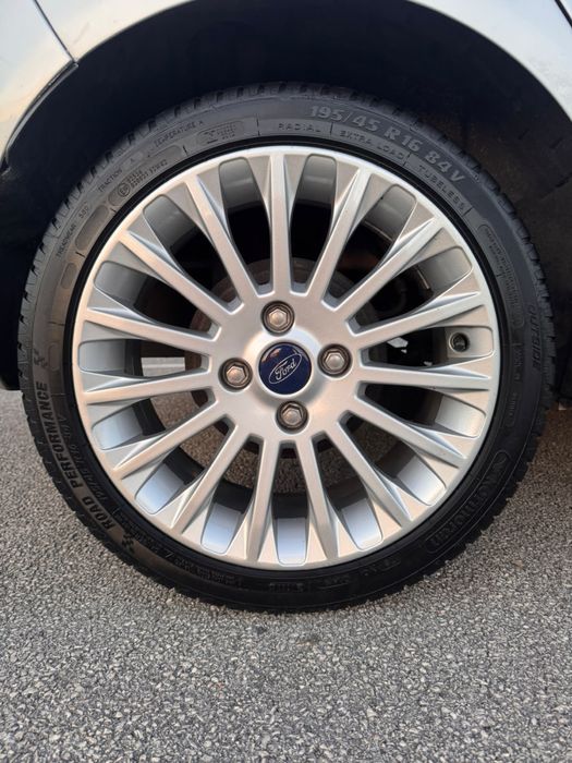 Ford Fiesta — fotografia 7