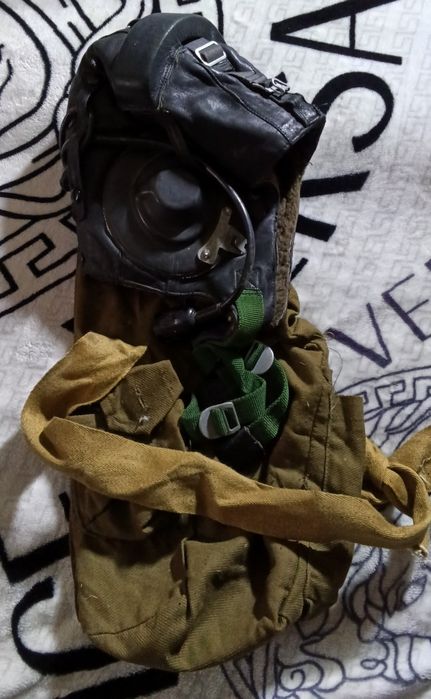 Шлем шкіряний  в гарному стані