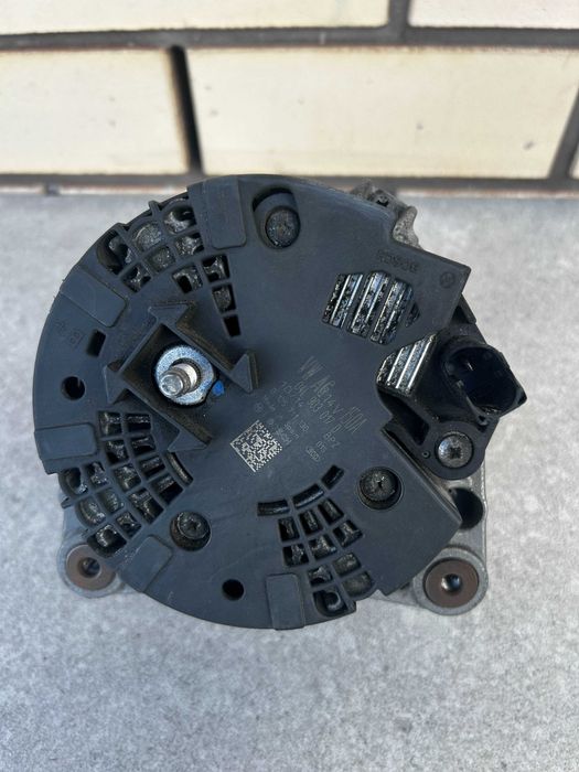 генератор Audi A4 B8 A5 Q5 2.0TDI