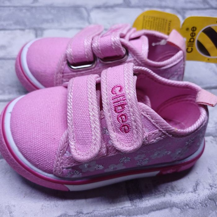 Nowe pantofle tenisy roz 21