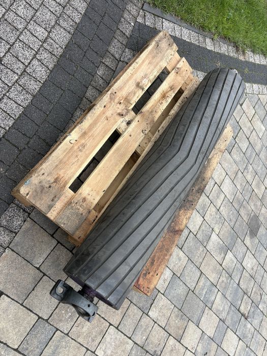 Bęben zwrotny napinający do taśmociągu przenośnika taśmowego