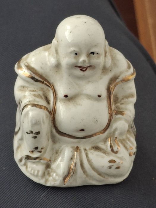 Pequeno buda macau