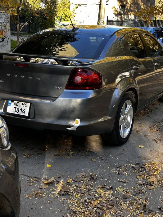 Продам Dodge avenger