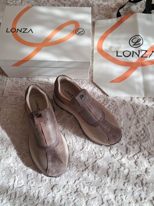Кросовочки LONZA .
