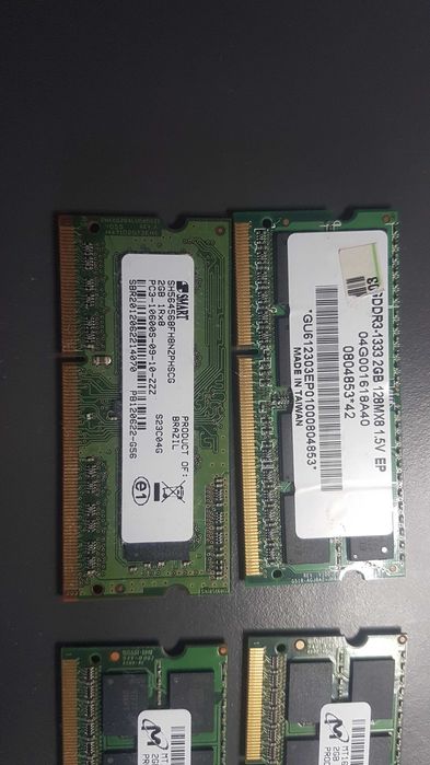 10 Memorias RAM portátil (4 x 2Gb, 3 x 1Gb, 2 x 512Mb e 1 x 256Mb)