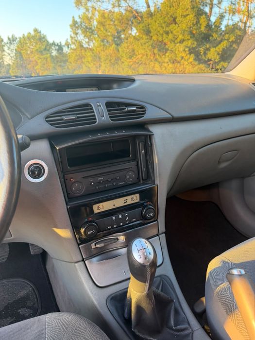 Renault Laguna 1.6 (Gasolina) Apenas 110.000 km