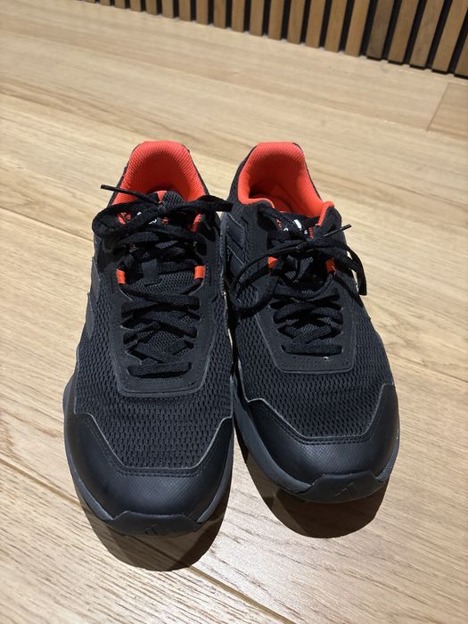 Buty sportowe adidas przewiewne z siateczką