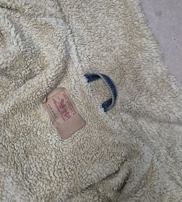 LEVI STRAUSS roz. L damska kurtka oryginalna levis ocieplana kożuchem