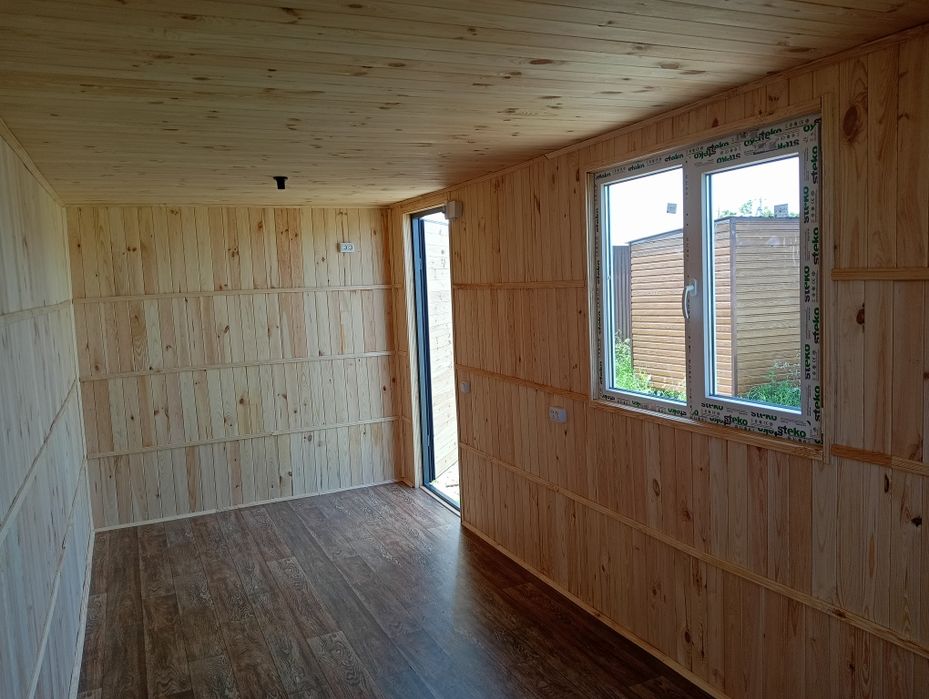 Дачні будиночки, вагончики, побутівки.