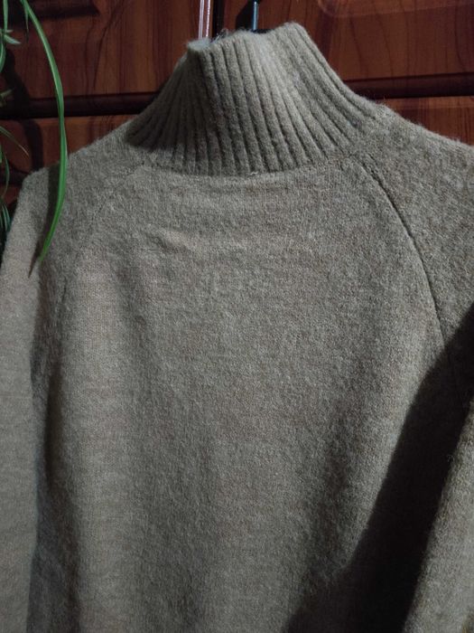 Сукня в'язана жіноча