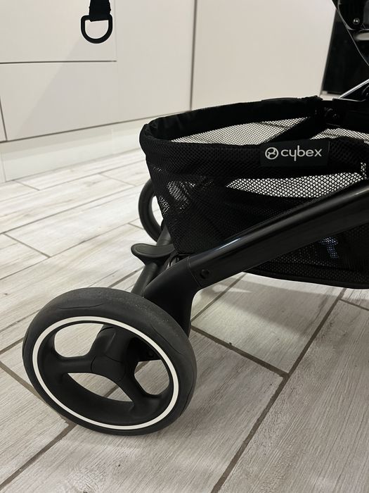 Коляска cybex beezy