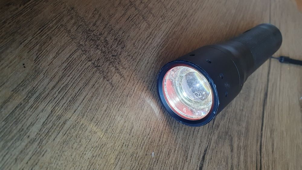 Latarka Led Lenser P7.2