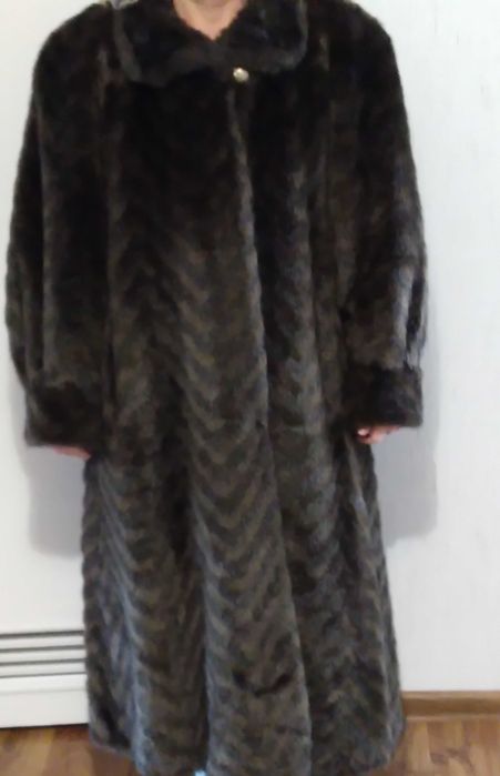 Sztuczne futro długie, duży rozmiar - jak nowe.
