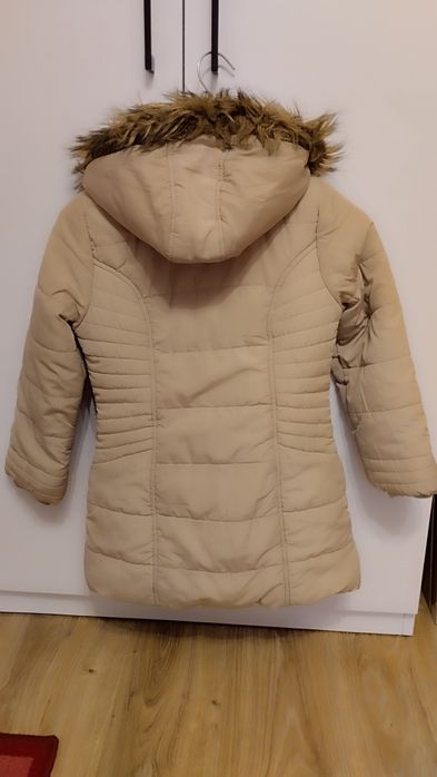 Kurtka/płaszczyk zimowy 122/128