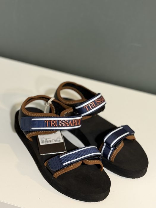 Босоніжки оригінал Trussardi в коробці нові босоножки