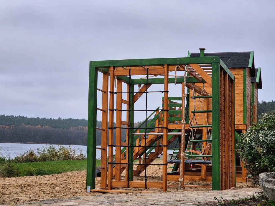 Podwójny plac zabaw - 2 domki z małpim gajem