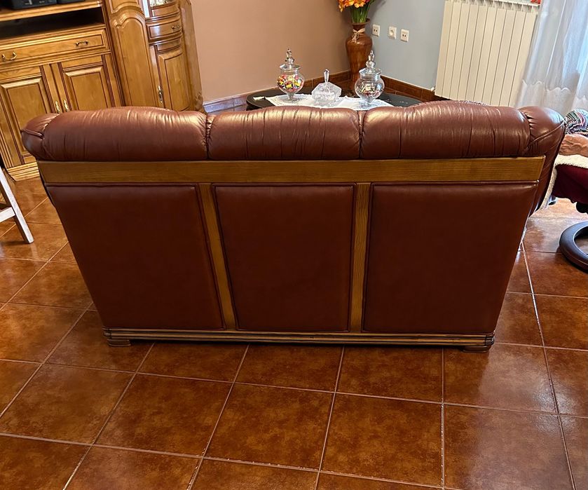 Sofa como novo para sala em pele