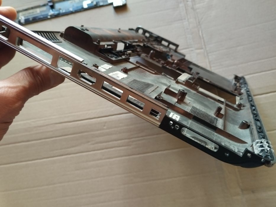 Нижня кришка корпусу ноутбука HP gv6, (корито)