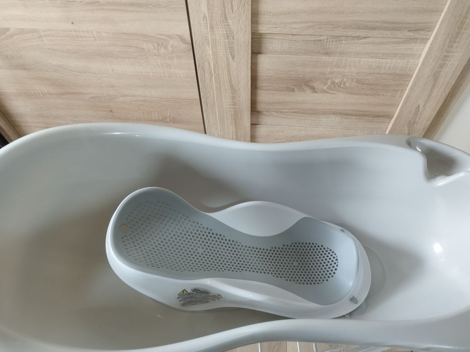 Wanienka ze stelażem