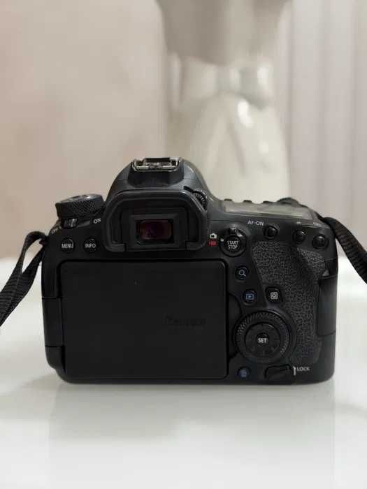 Canon 6D Mark II w doskonałym stanie