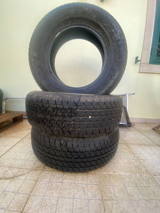 OPORTUNIDADE - 5 Pneus Bridgestone Dueler H/T P265/65R17 Semi-novos